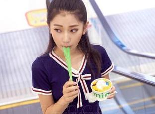 看爱丝的渔色套图，心里真的在纠结。这照片里的色彩，从来没想过能和我的设想完全不沾边！