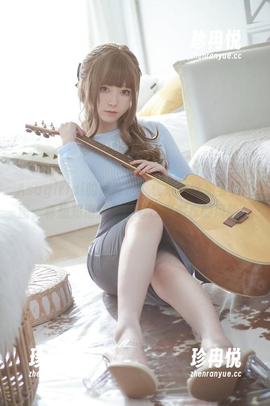 Asagiriai Asagiriai的死库水,快来看这免费的美图,真想知道拍摄时有没有溺水的风险。