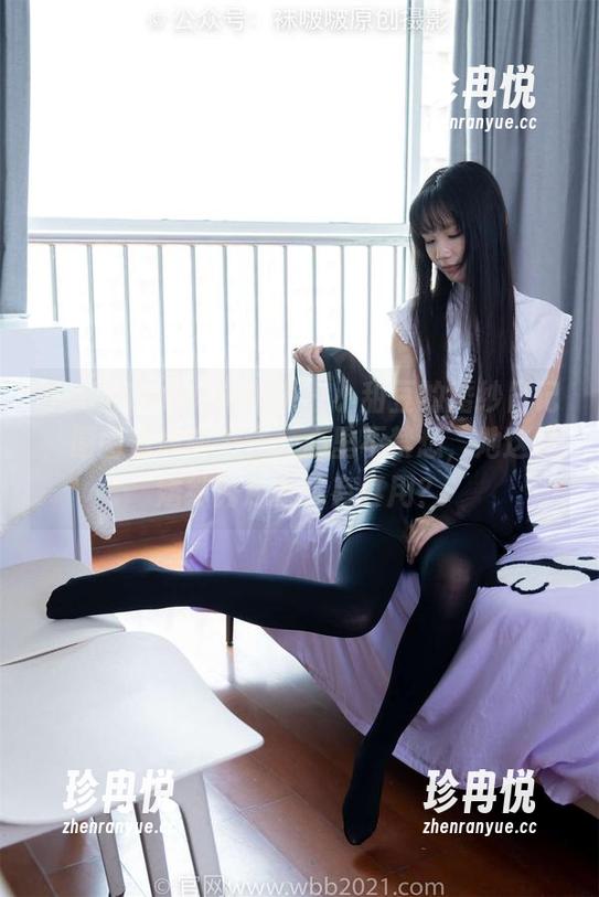 BoBoSocks袜啵啵 - 小甜豆的婚纱日记，原图资源随手送，心里不禁想，她这是婚纱秀还是另有其用？
