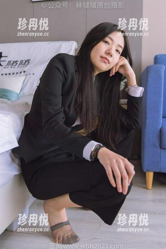BoBoSocks袜啵啵 - 小甜豆，无圣光的黑丝写真，透明脚尖恍若会员专享，大众只可欣赏，不能拥有