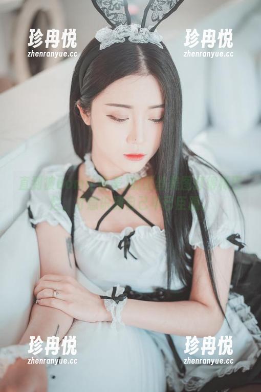 直到被Bomi(普美)的蕾丝美图打得稀巴烂，才意识到自己早已臣服。