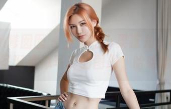 Feilin嗲囡囡 – 玉米和小果冻儿：不可思议的圣诞虚拟写真的图册，哈哈哈哈！
