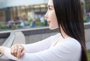 MiiTao蜜桃社 – 私拍图包：小草莓Berry教你如何在日常中做一个随时随地的美少女！