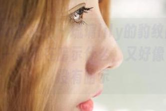 MiiTao蜜桃社 – 琉璃lily的豹纹图集，似乎每一张都在暗示什么，又好像什么都没有暗示
