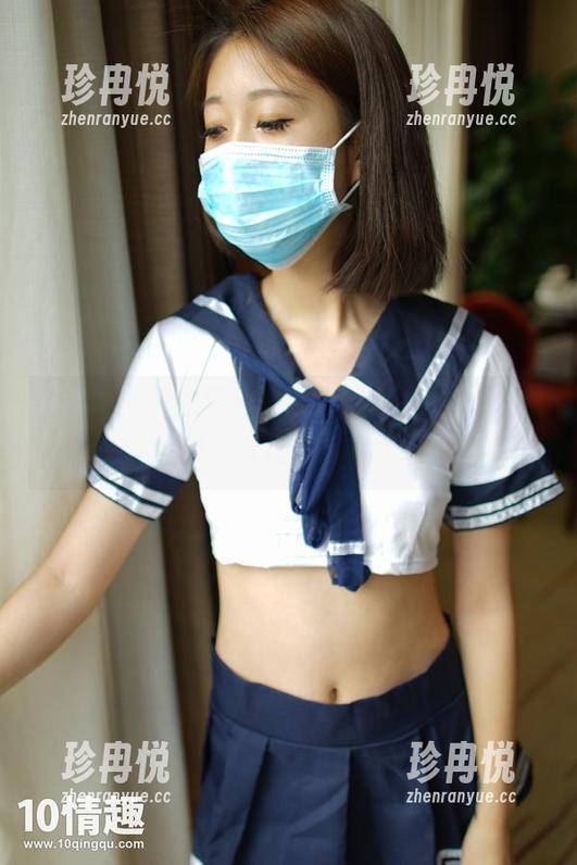 ROSI：长筒黑色丝袜完整版，迷人到让人想多看几遍，嘿嘿。