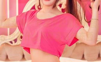 TGOD推女神 – 乔恩夕的黑白套图，氛围搅动着什么不可言说的东西。