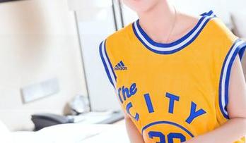 TouTiao头条女神 – 当俞公主玩自拍，这图库的资源可真让人眼前一亮啊！