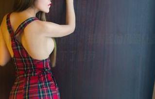 TuiGirl推女郎 – 短裙套图分享，郑瑞熙的风姿让我不自觉地停下了脚步