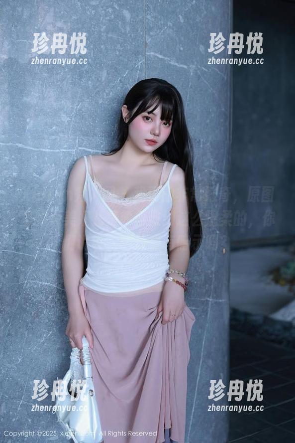 Xiuren秀人网-大美妞儿 Xiuren秀人网 - 我真的非常好奇,原图里的大美妞儿是如何做到这么温柔的,你们说说,图片里有暗示吗?