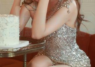 Xiuren秀人网 – 美国街头遇见梦心月：旗袍美女的图册，我就是喜欢那个转瞬即逝