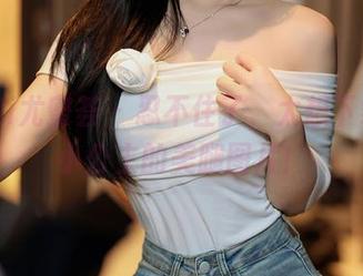 YouMi尤蜜荟 – 忍不住了，太想下载心妍小公主的美腿图片！