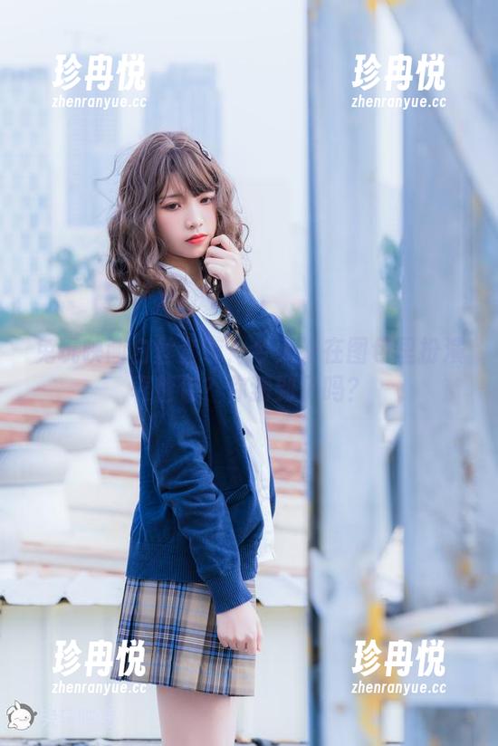 兔玩映画白丝套装：今天谁在图包里扮演表情包？你猜到了吗？