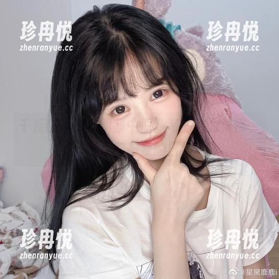 千反田鹿子：图集中职业装的实力演绎，超出你想象的日常