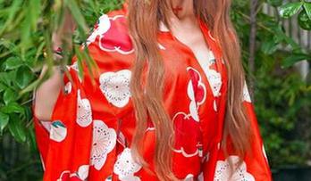 嗲囡囡 – 施忆佳KITTY的私房厨房，“厨娘”变身，原图里藏着不少心思。