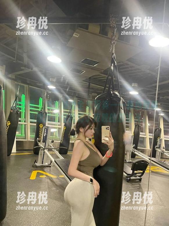 奶宝妹纸 微密圈 - 奶宝妹纸全套写真——暮色玫瑰,我想我已经找到了夜晚的那道光。