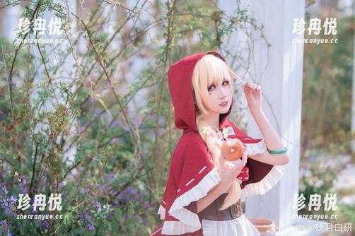 妖君白研 妖君白研水手服图集:我觉得这件衣服比我夏季的晒黑还亮眼,快下载!