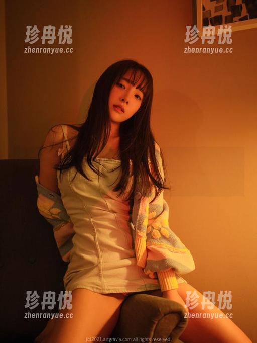 谁说泳衣只能是水边？姜仁卿(강인경)的图片打破常规，精选得让人目不转睛！