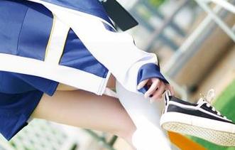 嫣嫣子写真集：恶堕和欢乐镇定了我的灵魂，那牢……好像也快掉了…