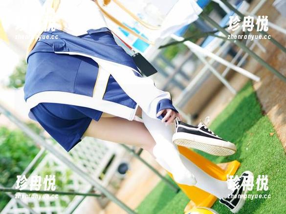 嫣嫣子写真集：恶堕和欢乐镇定了我的灵魂，那牢……好像也快掉了…