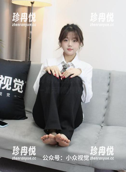 小众视觉 - 珂老师的另类秘书，帮我打理了一堆无聊的情绪吧！