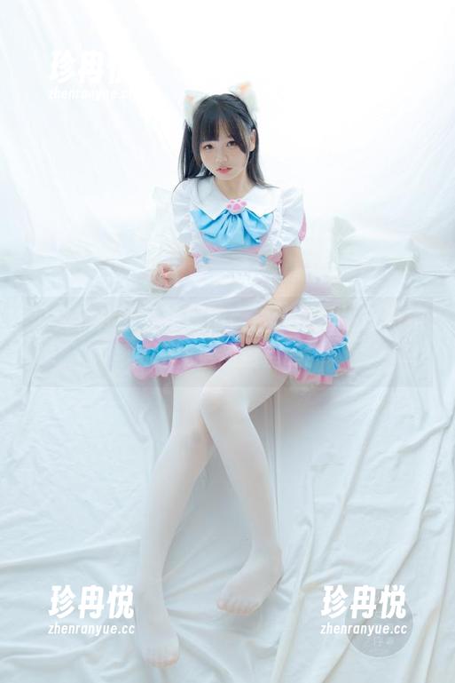 少女秩序：看这原图，白丝搭配牛仔短裙，还能更随意点吗？