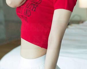 尤果网 – 惹人遐想的金子熙浴缸图包，是水更迷人还是她更出挑？