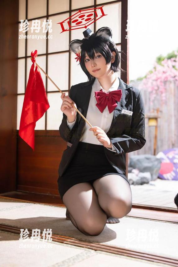 让“屿鱼yukako女孩”在线把你传送到另一个维度，保证比海洋深处更缤纷夺目！