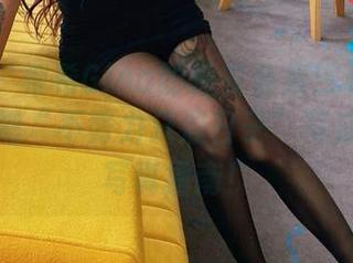 微密圈 – 希希Gina的睡衣合集：看这个姑娘如何把“不努力只混日子”写成了一本写真指南！