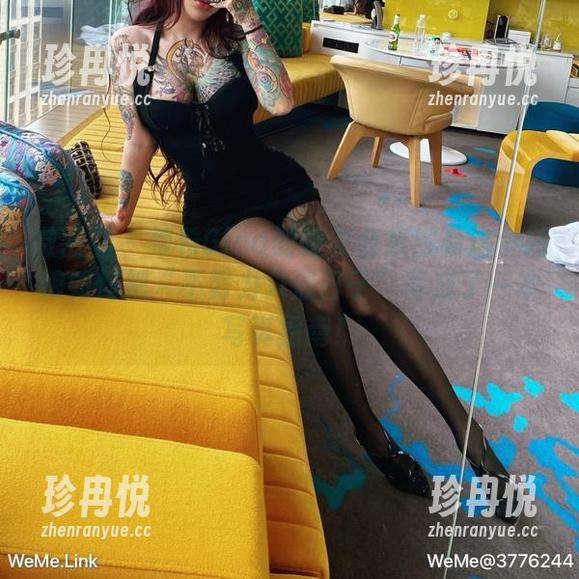 微密圈 - 希希Gina的睡衣合集：看这个姑娘如何把“不努力只混日子”写成了一本写真指南！