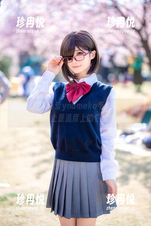 幼爱youmeko 难以抗拒的幼爱youmeko毛衣福利,真的不止是温度上的包围哦