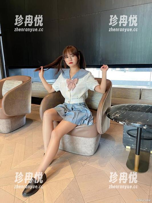 微密圈 - 张思允nice的皮衣作品集：到底谁在借这件皮衣装酷？