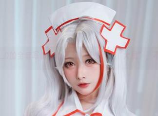 看念念_D的全套写真，心里不禁嘀咕：这“大凤”，不简单！