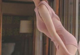 寻找轻松时光，念雪ww最新作品集——粉色泳衣，活像甜甜的小道场。
