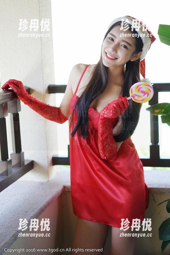 推女神-战姝羽Zina 推女神 - 战姝羽Zina的户外精选:看她如何把‘路人’变成‘模特’,我准备冲前排了!