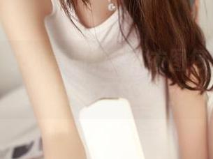 推女神 – 艾小青福利连体衣图包，来了！这按钮能不能锁上？
