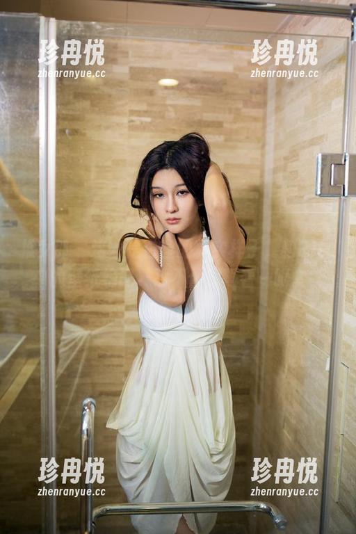 推女郎 - 这才是白丝的真实样子，和Rita的壁纸绝配，忍不住想再看一眼。