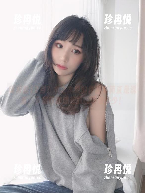 真爱粉12月？木之本果的作品集简直是诱惑，下载前得想想我能承受多少！