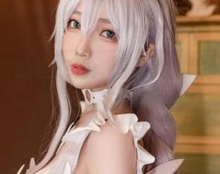 杏仁曲奇的连衣裙：图库新发现，真的会让人走神哦