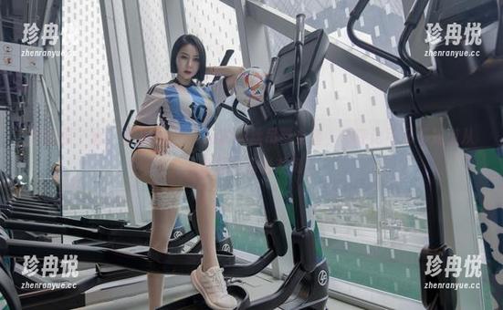 微密圈 - 看！果儿Victoria的黑丝吊带全套，想评论可又不知道从何说起的精彩系列。