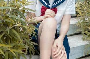 梦丝女神 – 在线纠结：小迟他们电脑里的大长腿图片，是399%还是599%长得好看啊？