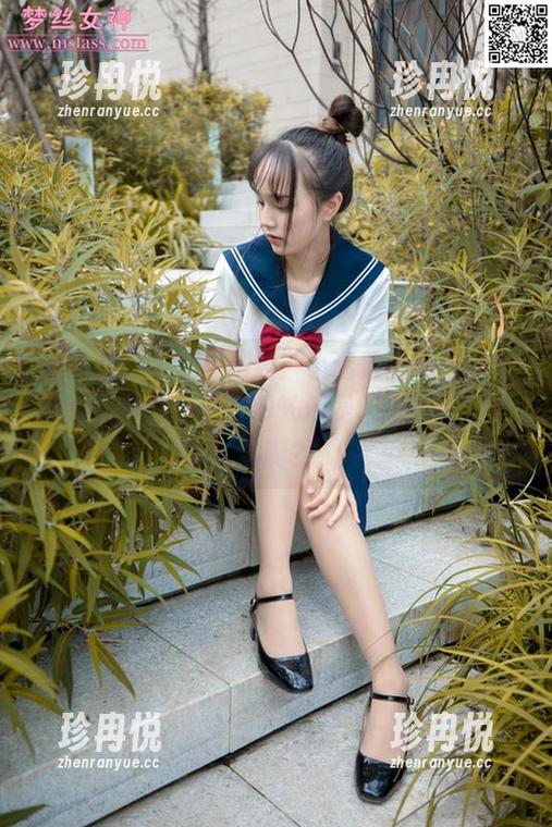 梦丝女神 - 在线纠结：小迟他们电脑里的大长腿图片，是399%还是599%长得好看啊？