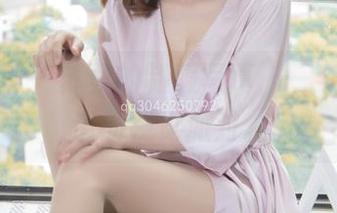 梦丝女神 – 苏柔的制服写真，一个不太靠谱的视觉派对。