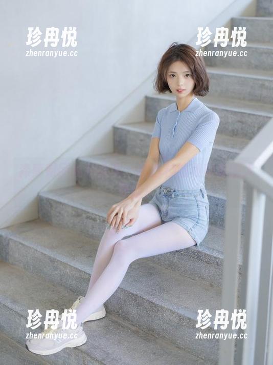 森萝财团私拍合集：红色校服和肉丝的大冒险！