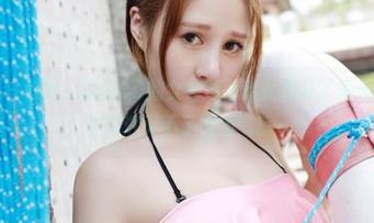 模范学院 – 好吧，程程CC的女神范儿就是离开了圣光的图包，依旧泯灭不了她的气质。