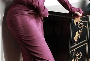 秀人网 – Zoe柚柚和她的连衣裙，高清图包里的每个细节都让我每次看都想有新发现。