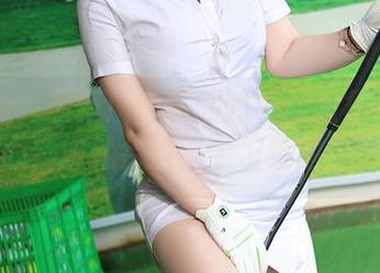 秀人网 – 最新！唐翩翩的校服图集：一不小心，您就会被“学习氛围”包围