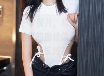 秀人网 – 这一套照片，娜娜子呀的腿让我思绪飘飞，腿部的曲线像是要划出一条新的航线？
