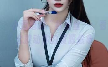 秀人网 – 小逗逗的“裤里丝”：看图包怎么撩动你的资源想象
