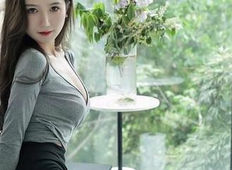 秀人网 – 龙籹cool全套职业装：在办公室和健身房之间的完美平衡，你敢试吗？