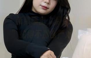 绮梦摄影 – 新照曝出，月月硬是把“修女”拍得不那么严肃！